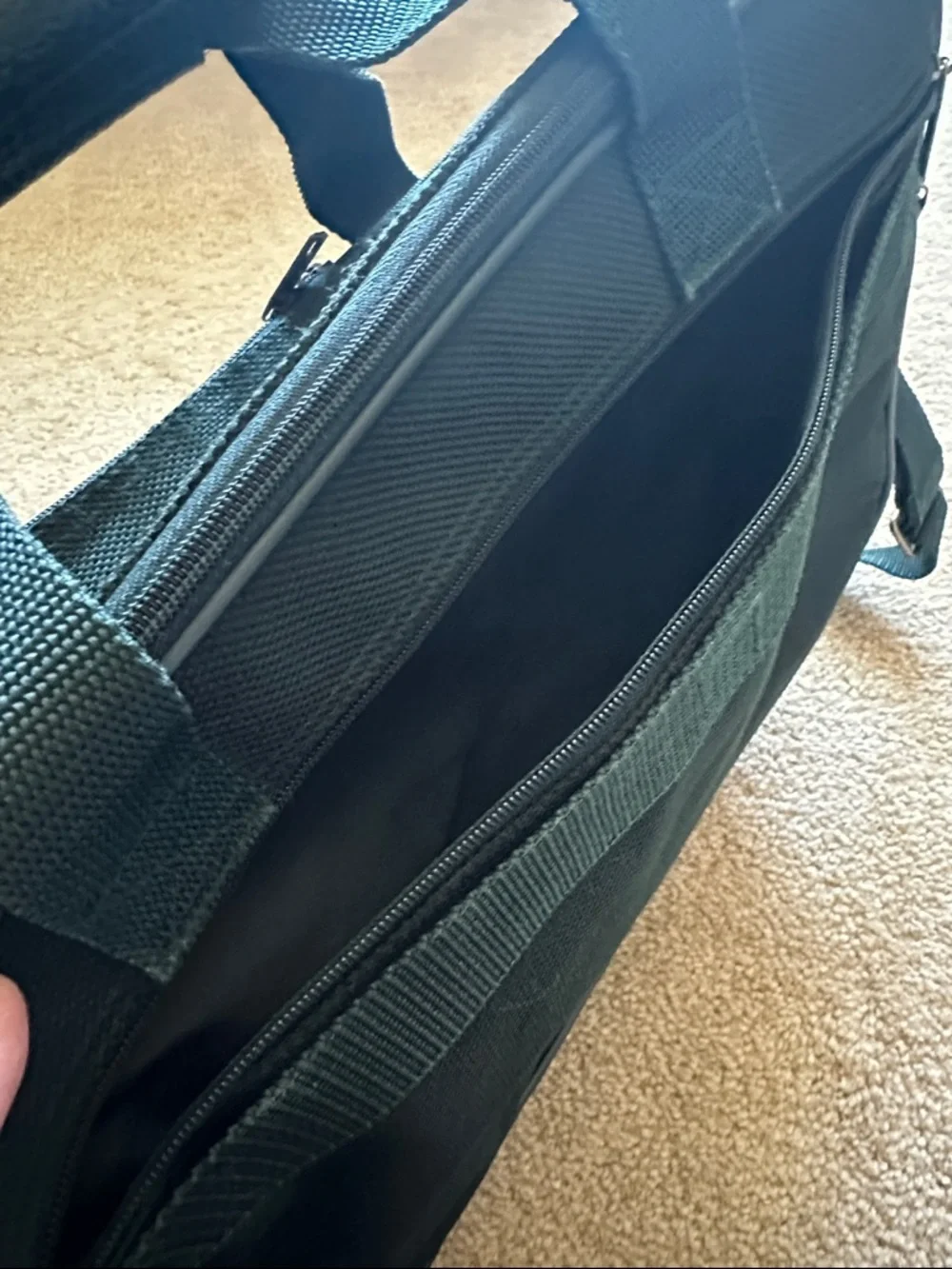 Samsonite Dark Green Laptop Briefcase with Shoulder Strap